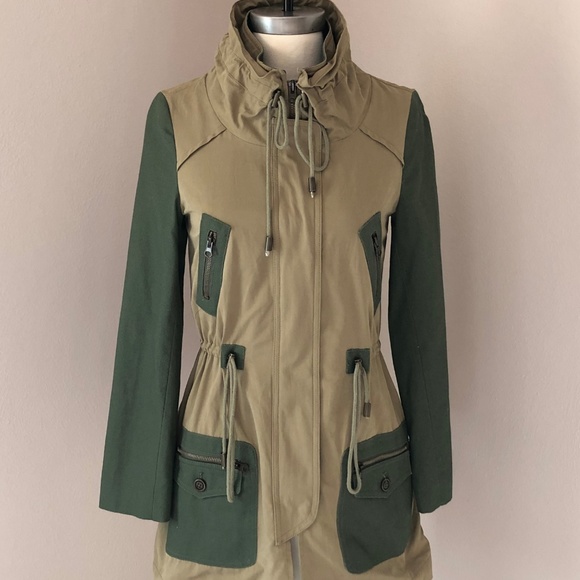 Meet your Posher, Janelle - Picture 2 of 8